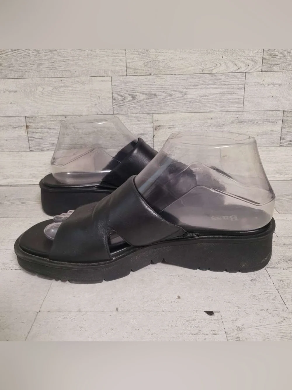 Women’s G.H.Bass Redondo Black Leather Platform Wedge Sandals Size 7.5